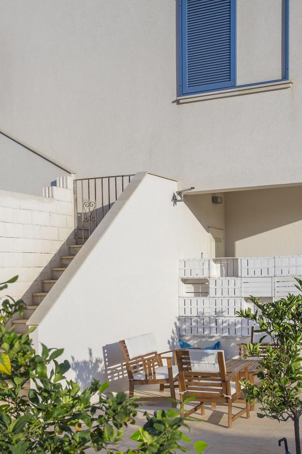 Melus Maris Guest House Syracuse ภายนอก รูปภาพ